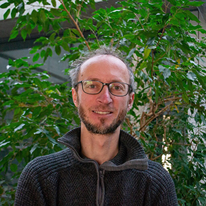 photo of Dr. Stephan Hellmich